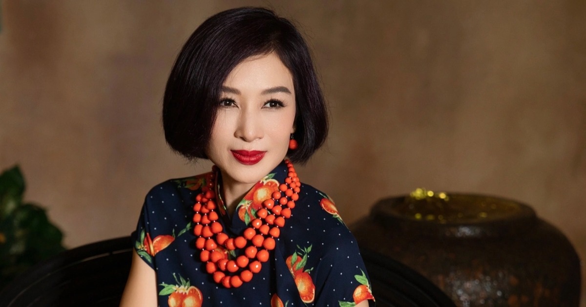 Gallery - Hoa khôi Thu Hương tái xuất làm người mẫu ảnh sau gần 30 năm | Báo Dân trí