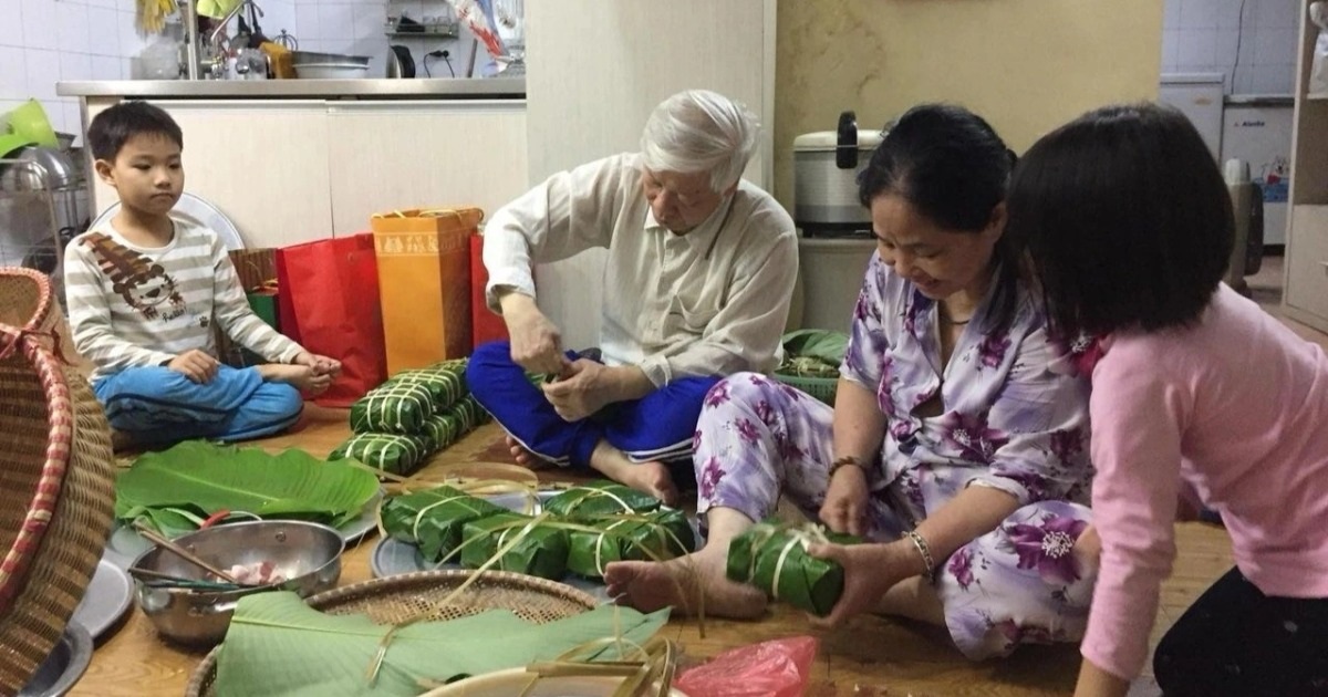 View - "Tổng Bí thư Nguyễn Phú Trọng cùng vợ và các con đều sống một cuộc sống giản dị, chan hòa" | Báo Dân trí