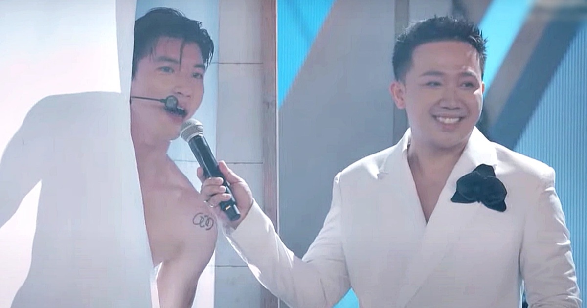 Anh trai say hi: HIEUTHUHAI nhảy gợi cảm bên vũ công, màn cởi áo gây "sốt"