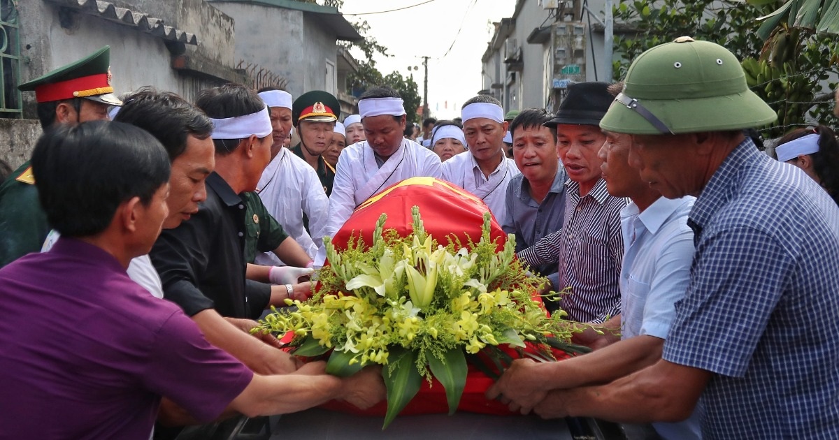 View - Sau 52 năm, liệt sĩ trở về với gia đình nhờ giám định ADN | Báo Dân trí