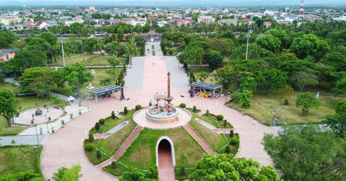 View - "Nghĩa trang liệt sỹ" không nấm mồ bên dòng Thạch Hãn | Báo Dân trí